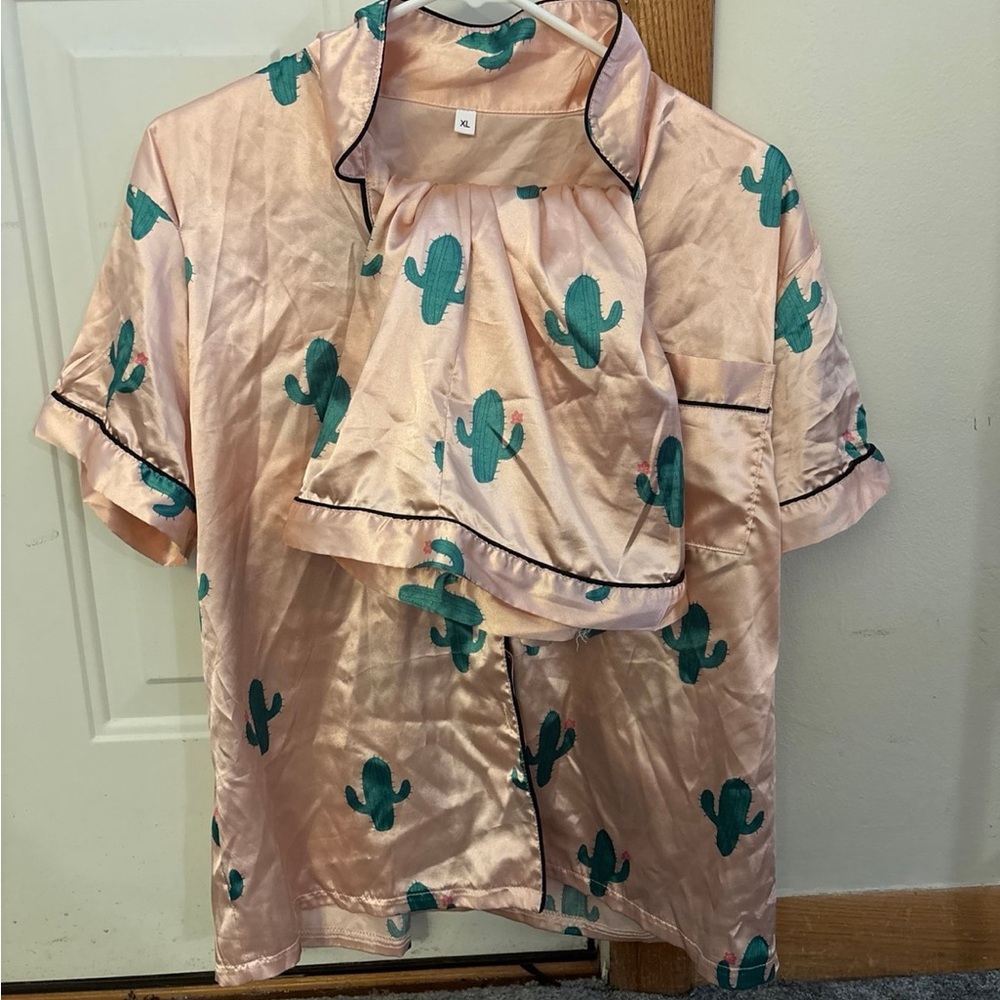 Silk cactus pajama set (shirt/shorts)- XL